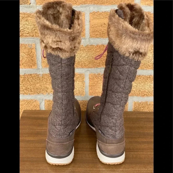 Salomon tall fur boots size 7.5 - Picture 8 of 12